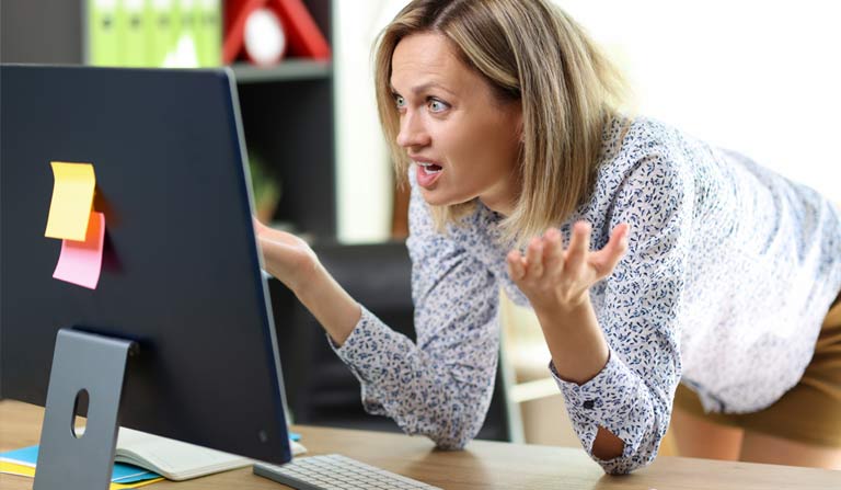 woman looking at website confused expressions
